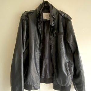 Black leather jacket SZ Small